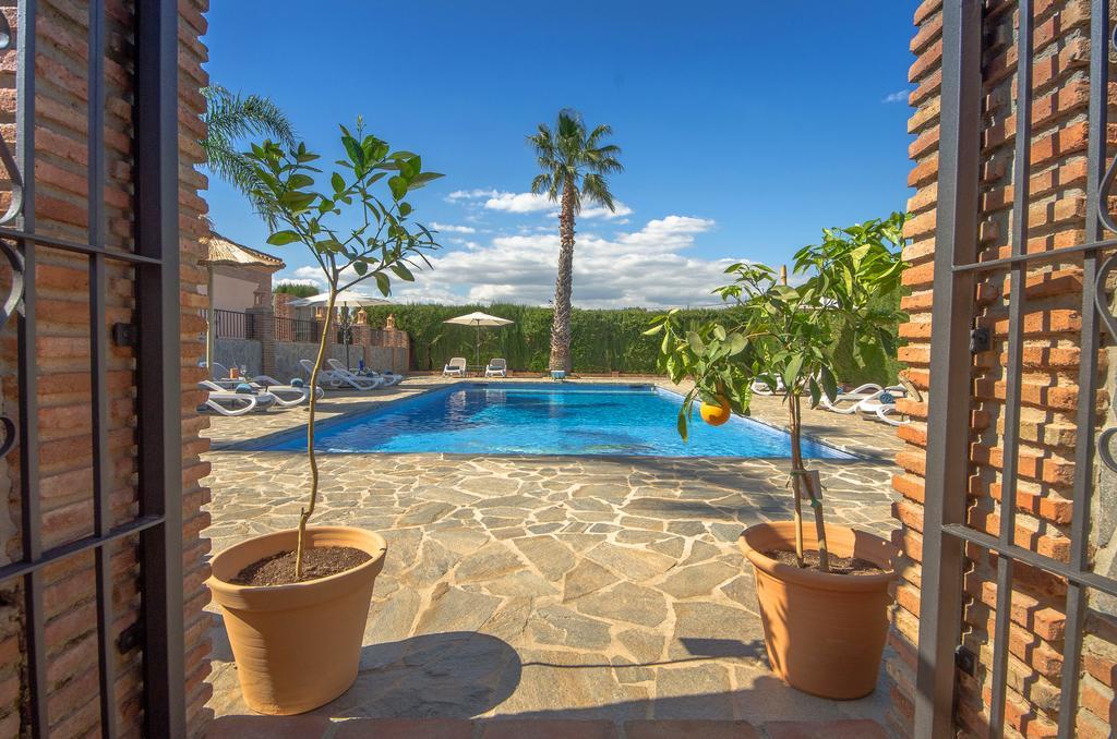 Villa Conmigo Bed & Breakfast Alhaurín de la Torre Екстериор снимка