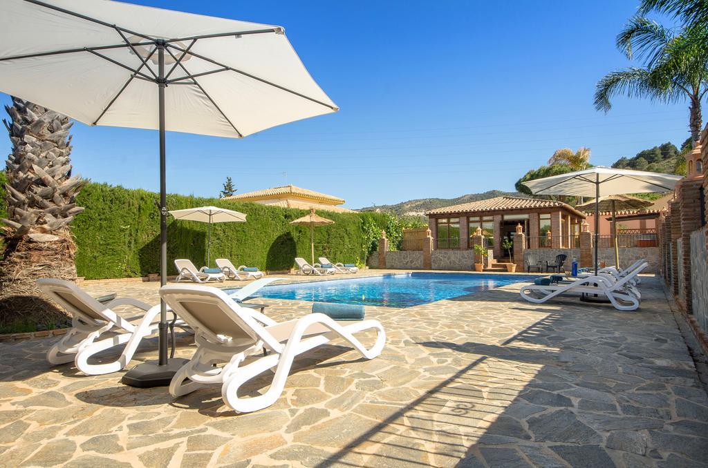 Villa Conmigo Bed & Breakfast Alhaurín de la Torre Екстериор снимка