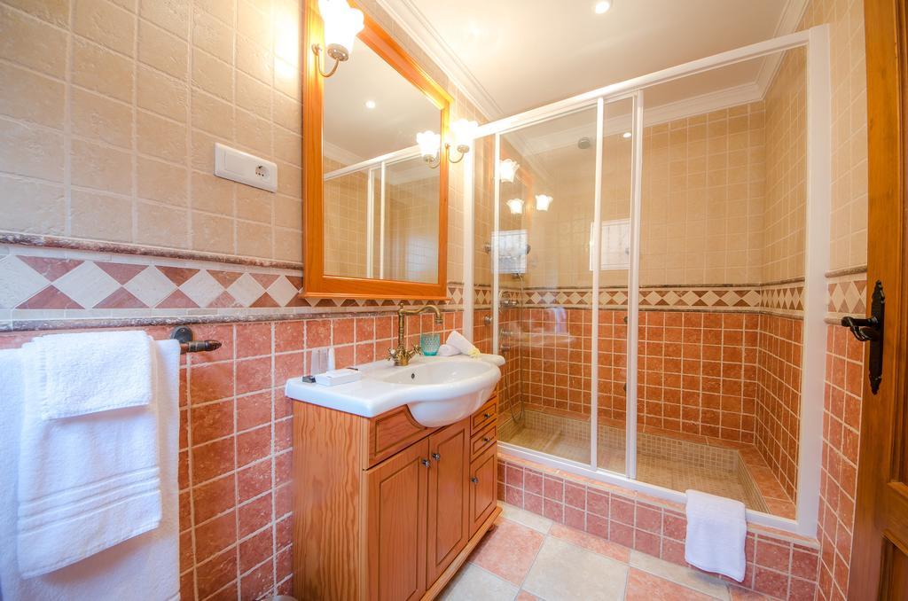 Villa Conmigo Bed & Breakfast Alhaurín de la Torre Екстериор снимка